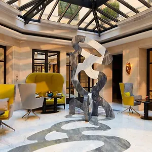 Hotel Le Burgundy, París