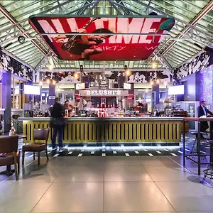 Hostal St Christopher's - Gare Du Nord, París