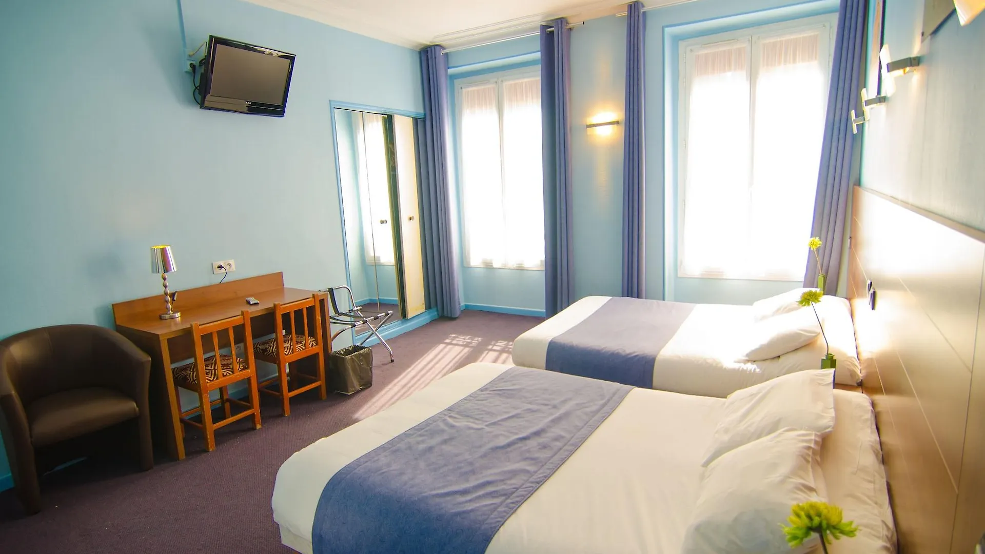 Hotel Paris Bruxelles 2*,  France